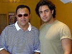 Hame Chi Aroomeh (Live in Concert) by Mohammadreza Golzar